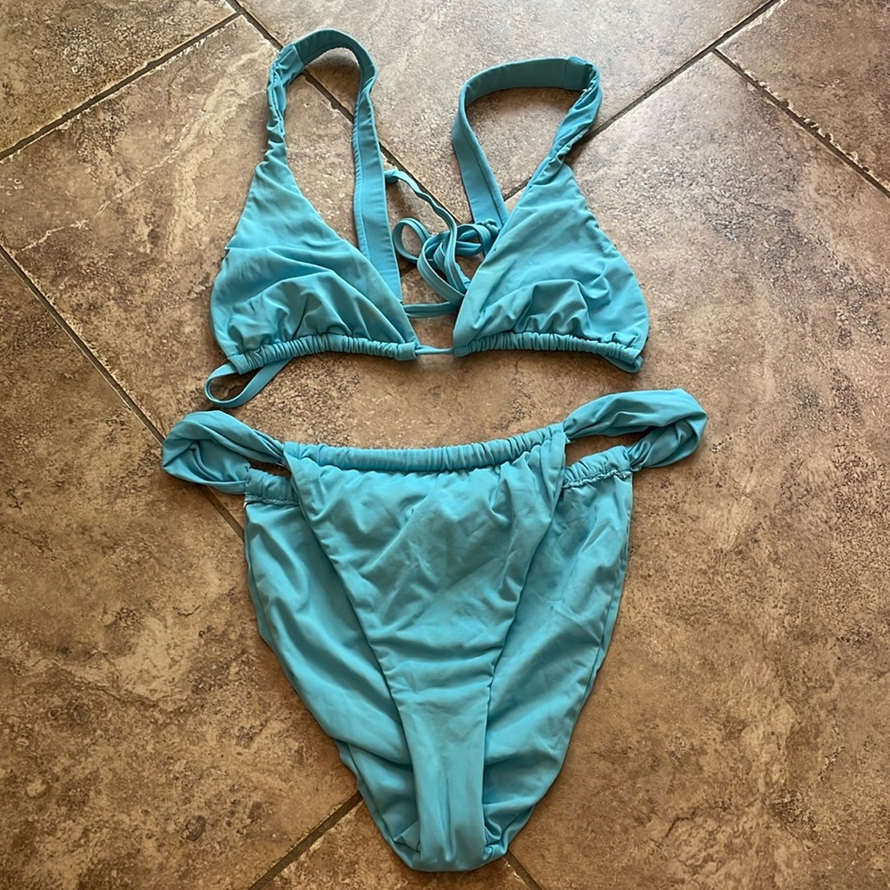 Dippin' Daisy's Blue Bikini Set